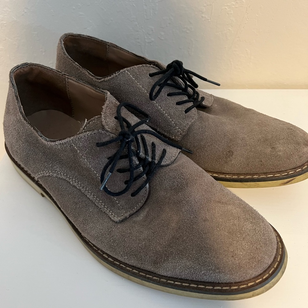 Banana Republic - Grey suede shoes